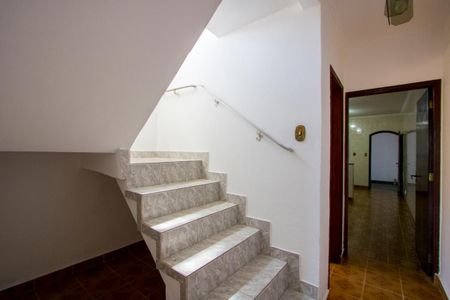 Casa à venda com 162m², 3 quartos e 2 vagas Casa à venda com 162m², 3 quartos e 2 vagasCorredor