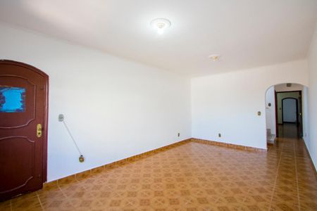 Casa à venda com 162m², 3 quartos e 2 vagasSala