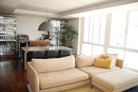 Sala de apartamento à venda com 3 quartos, 145m² em Santa Cecilia, São Paulo