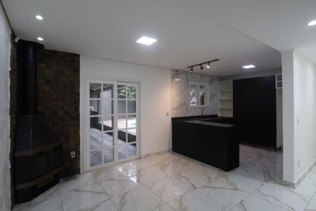 Sala de casa à venda com 2 quartos, 60m² em São José, Canoas