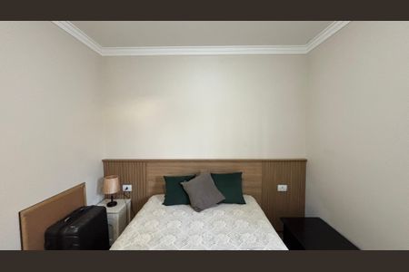 Casa à venda com 191m², 3 quartos e 3 vagas Casa à venda com 191m², 3 quartos e 3 vagasQuarto