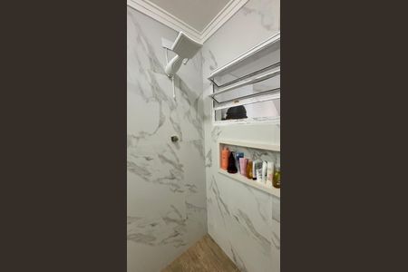 Casa à venda com 191m², 3 quartos e 3 vagas Casa à venda com 191m², 3 quartos e 3 vagasBanheiro da Suíte 2