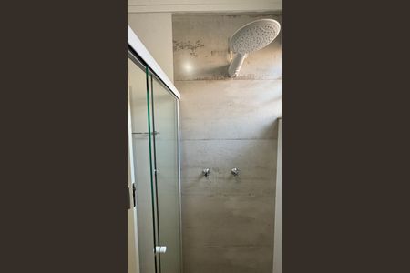 Casa à venda com 191m², 3 quartos e 3 vagas Casa à venda com 191m², 3 quartos e 3 vagasBanheiro Social