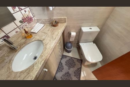 Casa à venda com 191m², 3 quartos e 3 vagas Casa à venda com 191m², 3 quartos e 3 vagasLavabo da Sala