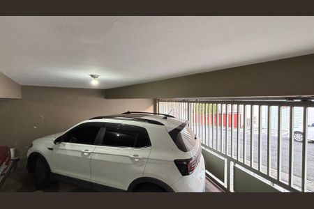 Casa à venda com 191m², 3 quartos e 3 vagas Casa à venda com 191m², 3 quartos e 3 vagasGaragem