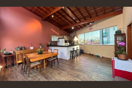 Casa à venda com 191m², 3 quartos e 3 vagas Casa à venda com 191m², 3 quartos e 3 vagasCozinha