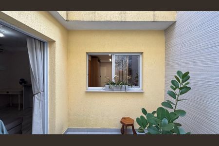 Casa à venda com 191m², 3 quartos e 3 vagas Casa à venda com 191m², 3 quartos e 3 vagasVaranda da Suíte