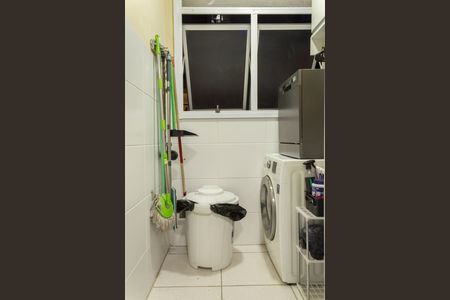 Apartamento à venda com 56m², 2 quartos e 1 vaga Apartamento à venda com 56m², 2 quartos e 1 vagaÁrea de Serviço