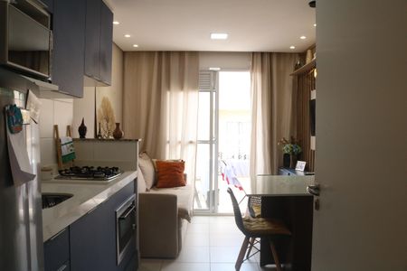 Sala e Cozinha Integrada de apartamento para alugar com 2 quartos, 35m² em Barra Funda, São Paulo
