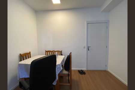 Apartamento à venda com 42m², 2 quartos e sem vaga Apartamento à venda com 42m², 2 quartos e sem vagaSala