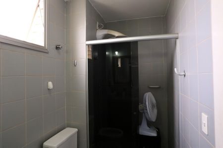 Apartamento à venda com 138m², 3 quartos e 1 vaga Apartamento à venda com 138m², 3 quartos e 1 vagaBanheiro da Suíte 2
