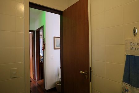 Apartamento à venda com 138m², 3 quartos e 1 vaga Apartamento à venda com 138m², 3 quartos e 1 vagaLavabo