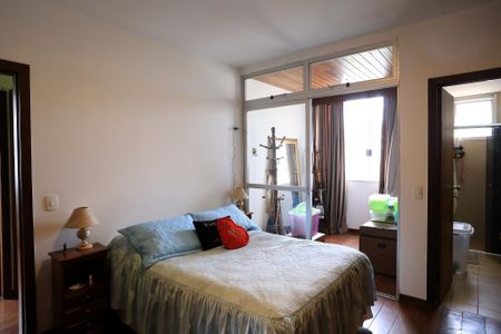 Apartamento à venda com 138m², 3 quartos e 1 vaga Apartamento à venda com 138m², 3 quartos e 1 vagaSuíte 1