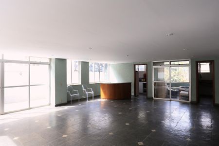 Apartamento à venda com 138m², 3 quartos e 1 vaga Apartamento à venda com 138m², 3 quartos e 1 vagaÁrea comum - Salão de festas