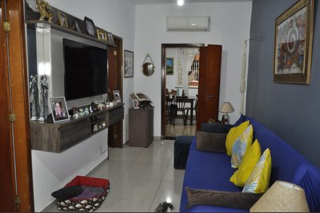 Casa de Condomínio para alugar com 3 quartos, 240m² em Todos Os Santos, Rio de Janeiro