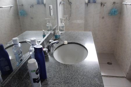 Apartamento à venda com 110m², 4 quartos e 2 vagasBanheiro da Suíte 1