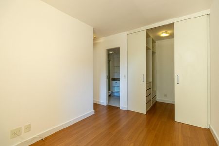 Apartamento à venda com 94m², 3 quartos e 2 vagasQuarto Suite