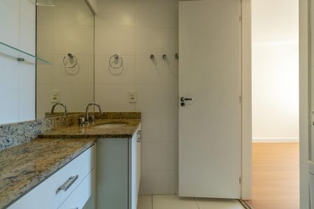 Apartamento à venda com 94m², 3 quartos e 2 vagasBanheiro Suite