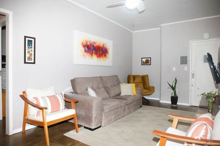 Sala de Estar de apartamento à venda com 2 quartos, 72m² em Santana, Porto Alegre