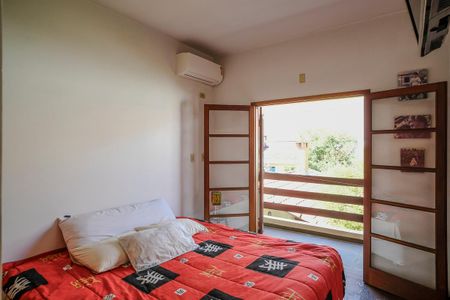 Casa à venda com 456m², 4 quartos e 5 vagasSuíte 2