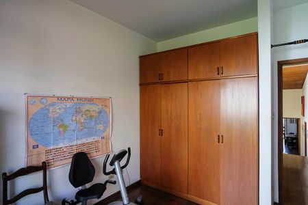 Casa à venda com 456m², 4 quartos e 5 vagasQuarto 1