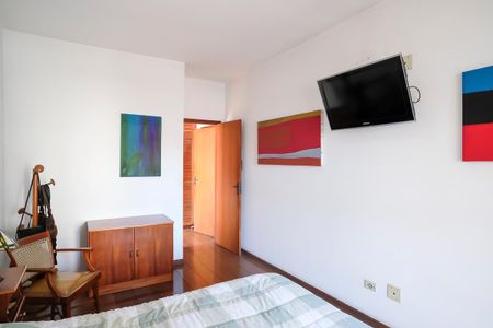 Casa à venda com 456m², 4 quartos e 5 vagasSuíte 1