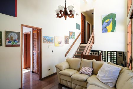 Casa à venda com 456m², 4 quartos e 5 vagasSala de TV