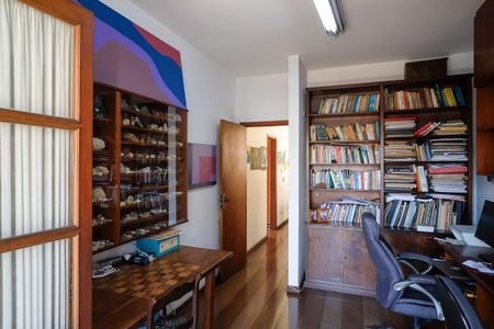 Casa à venda com 456m², 4 quartos e 5 vagasQuarto 2