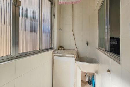 Apartamento para alugar com 75m², 2 quartos e 1 vagaÁrea de serviço