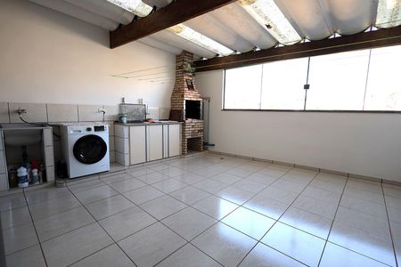 Casa à venda com 160m², 2 quartos e 2 vagas Casa à venda com 160m², 2 quartos e 2 vagasÁrea de Serviço e Churrasqueira