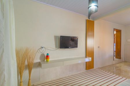 Casa à venda com 160m², 4 quartos e 2 vagas Casa à venda com 160m², 4 quartos e 2 vagasSala/Cozinha