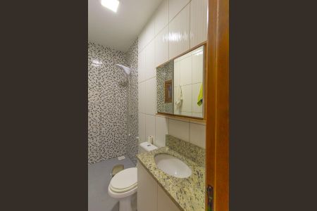 Casa à venda com 160m², 4 quartos e 2 vagas Casa à venda com 160m², 4 quartos e 2 vagasBanheiro da Suíte