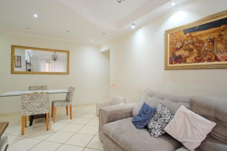 Sala de apartamento à venda com 3 quartos, 70m² em Vila Carrão, São Paulo