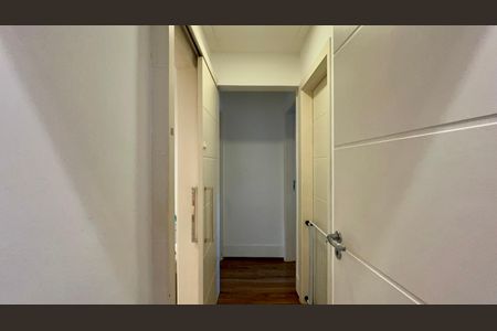 Apartamento à venda com 86m², 3 quartos e 1 vaga Apartamento à venda com 86m², 3 quartos e 1 vagaCorredor