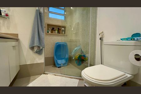 Apartamento à venda com 86m², 3 quartos e 1 vaga Apartamento à venda com 86m², 3 quartos e 1 vagaBanheiro Social