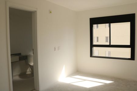 Apartamento à venda com 132m², 3 quartos e 2 vagasSuíte 1