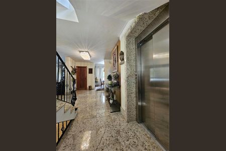 Casa à venda com 499m², 4 quartos e 4 vagas
