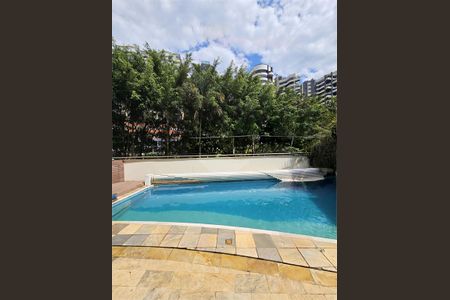 Casa à venda com 499m², 4 quartos e 4 vagas
