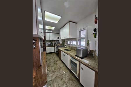 Casa à venda com 499m², 4 quartos e 4 vagas