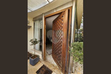 Casa à venda com 499m², 4 quartos e 4 vagas