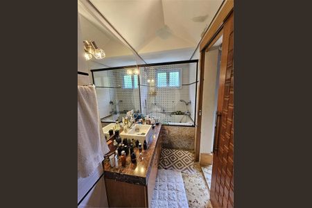 Casa à venda com 499m², 4 quartos e 4 vagas