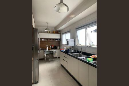 Apartamento à venda com 179m², 4 quartos e 3 vagas