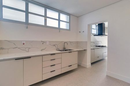 Apartamento à venda com 233m², 3 quartos e 1 vaga