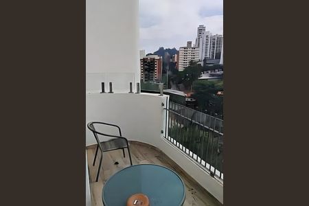 Apartamento à venda com 211m², 4 quartos e 4 vagas