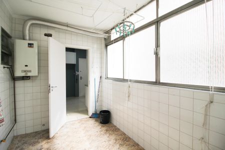 Apartamento à venda com 120m², 2 quartos e 1 vagaÁrea de Serviço