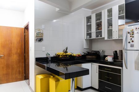 Casa à venda com 320m², 4 quartos e 4 vagas Casa à venda com 320m², 4 quartos e 4 vagasCozinha 1