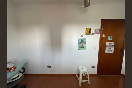 Casa à venda com 349m², 5 quartos e 4 vagas Casa à venda com 349m², 5 quartos e 4 vagasQuarto 2