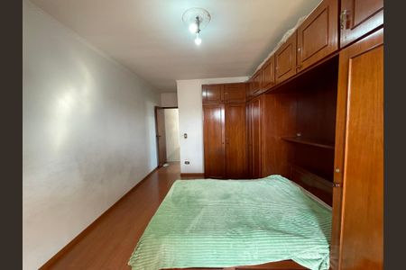 Casa à venda com 349m², 5 quartos e 4 vagas Casa à venda com 349m², 5 quartos e 4 vagasQuarto 3