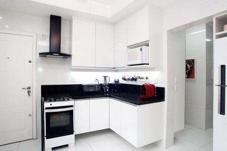 Apartamento à venda com 182m², 4 quartos e 1 vagaCozinha