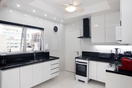 Apartamento à venda com 182m², 4 quartos e 1 vagaCozinha